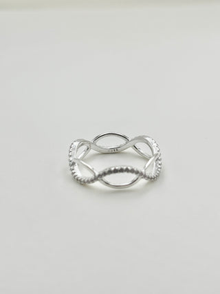 Girly Chain Ring A8