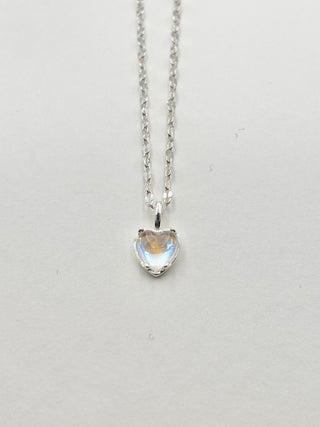 Shiny Heart Necklace D10