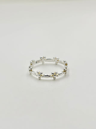 Many Mini Flower Ring B34