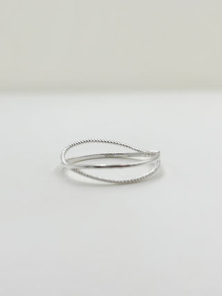 Thin Twist Ring B3