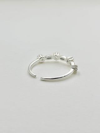 Four Flower Ring C14