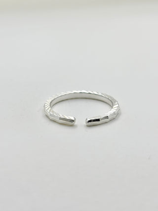 Silver Dented Ring C27