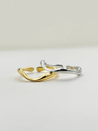 Simple Wave Ring A18