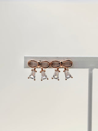 Blush Charm Pierce E23