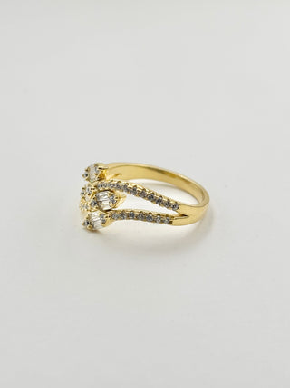 Wavy Crystal Ring C3