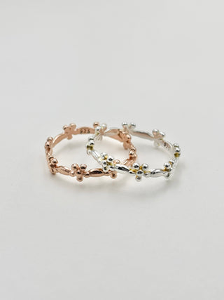 Many Mini Flower Ring B34