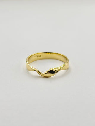 Gold Twist Ring C26