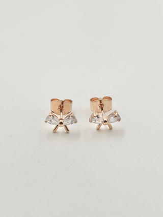 Bow Kiss Pierce E11