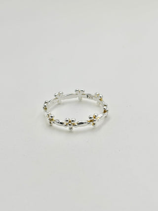 Many Mini Flower Ring B34