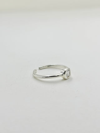 Silver Crystal Ring C42
