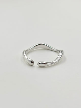Simple Wave Ring A18