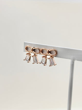 Blush Charm Pierce E23