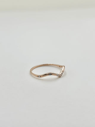 V Crystal Ring B10