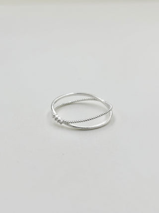 Thin Twist Ring B3
