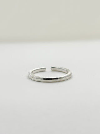 Silver Dented Ring C27