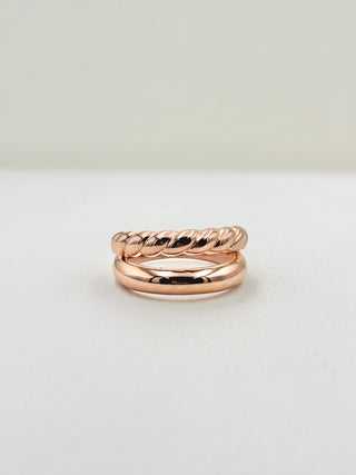 Elegant Double Twist Ring C55